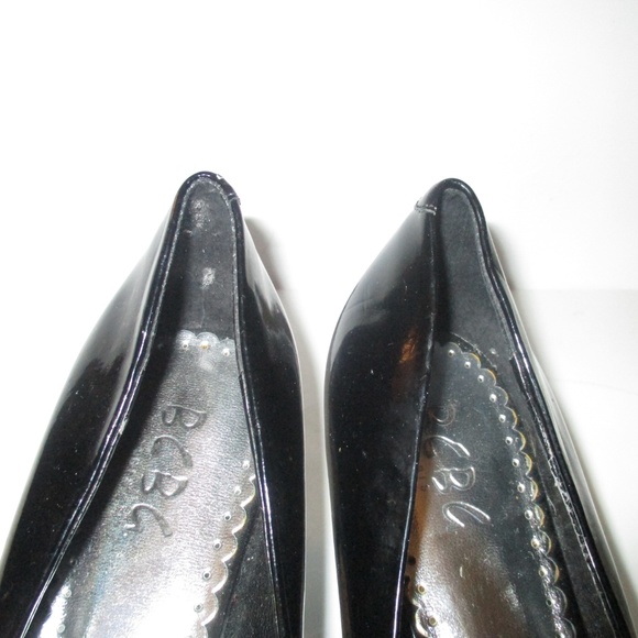 BCBG Vintage Black Patent V-cut Peep Toe Pumps - Picture 4 of 8